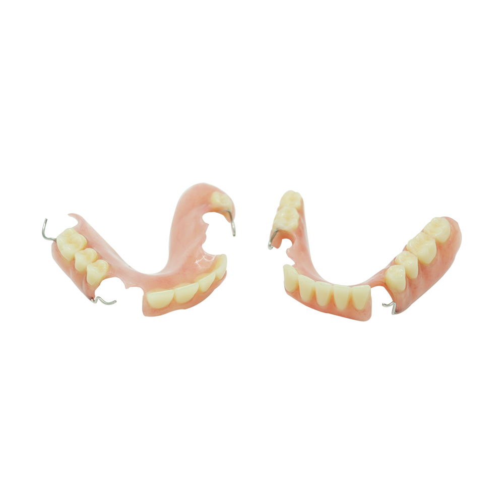 Dentures-With-Clasps-(2)